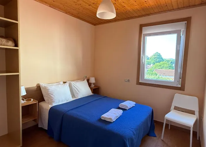 Super Affordable Air Conditioned In Sobrado With Netflix *